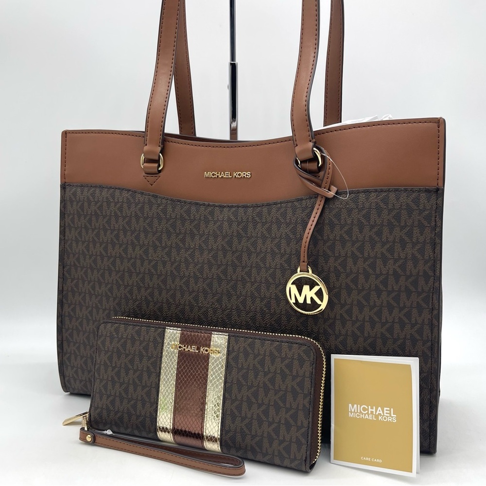 Michael Kors Large MF Pocket Shoulder Toe Bag & Continental Wallet Wristlet - Picture 3 of 13